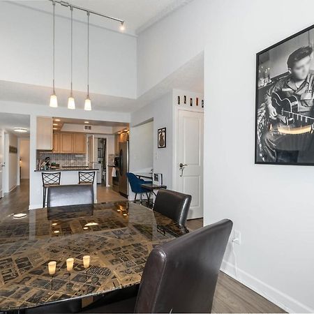 Large, Stunning Elvis Themed Condo,10 Min From Cvg Florence Dış mekan fotoğraf